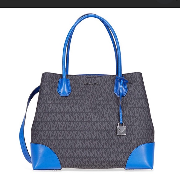 Michael Kors Handbags - Michael Kors Mercer corner signature tote